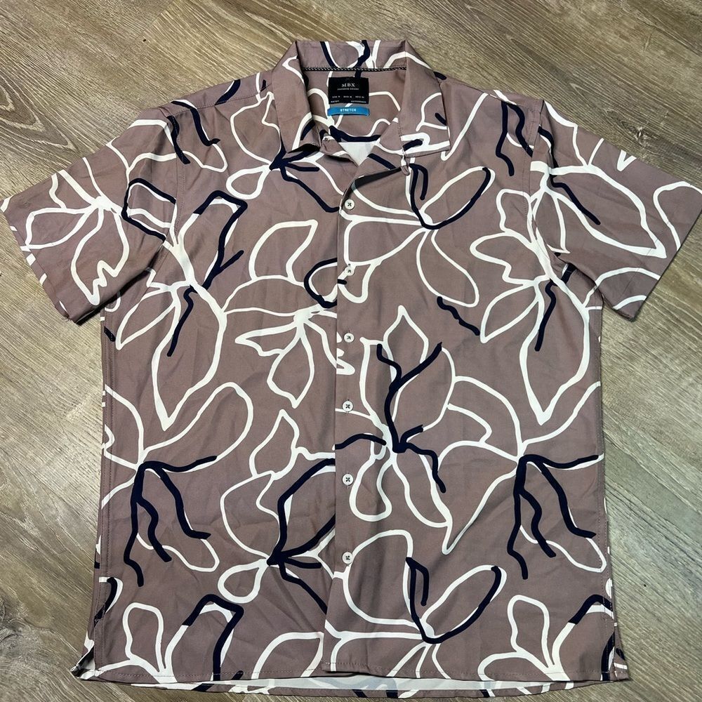 MBX Men's Casual Button Up Shirt (size M)
